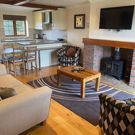 Red House Farm Cottages ベバリー エクステリア 写真