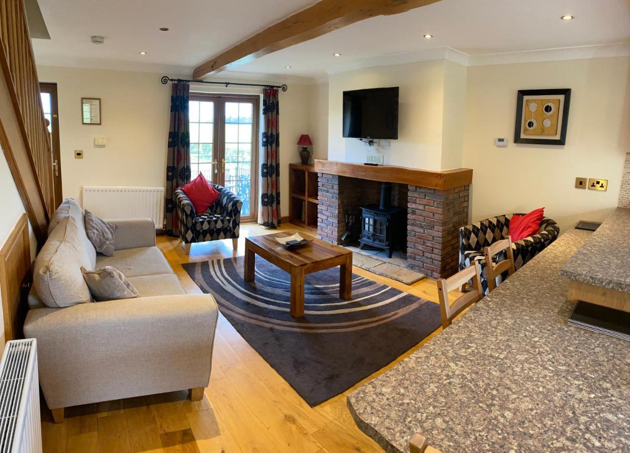 Red House Farm Cottages ベバリー エクステリア 写真